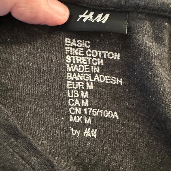 h&m men's medium dark gray long sleeve fine cotton stretch basic crewneck tee - Picture 4 of 5